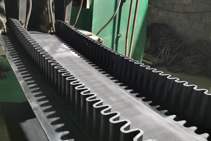 环形波状挡边输送带